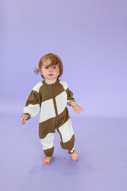 Organic Essential Zip Starsuit | Coffee